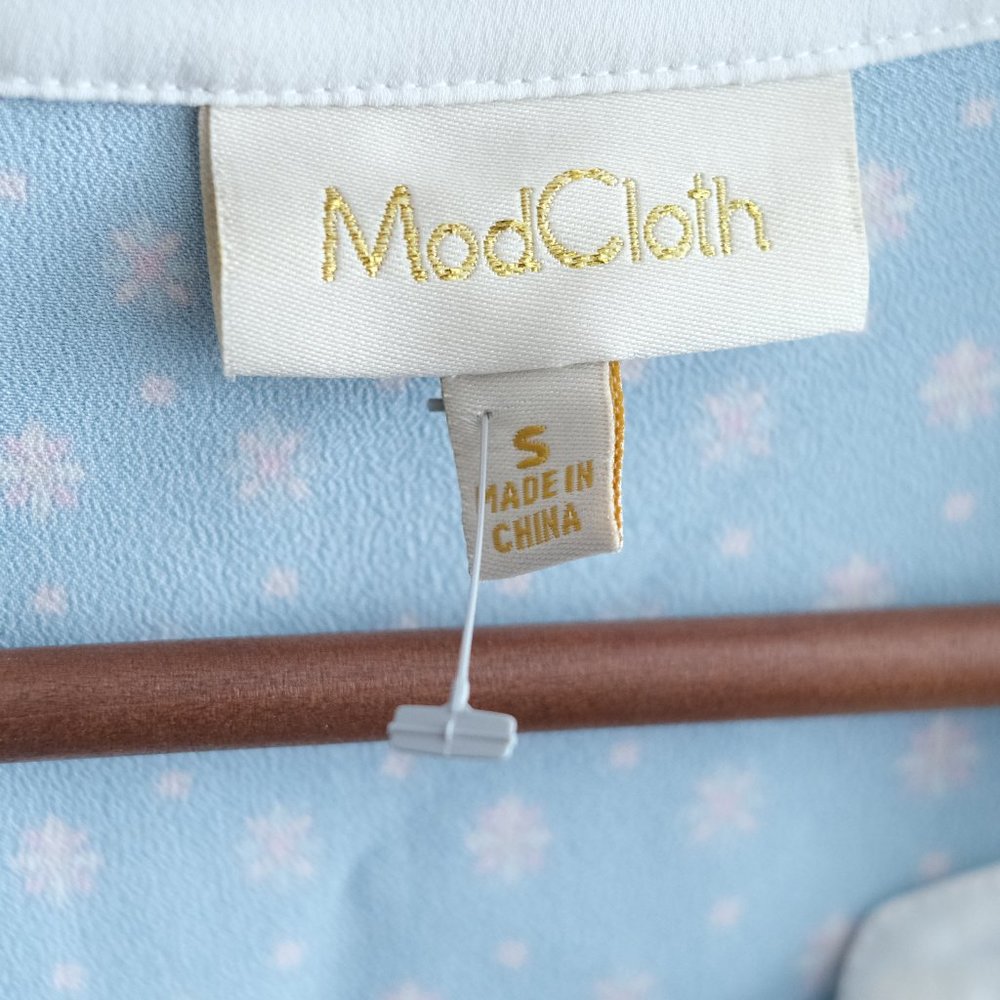 Modcloth Blouse - Picture 2 of 7